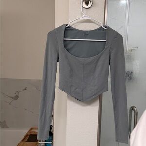 ALO Yoga Women's Gray Long Sleeve sculpt Top